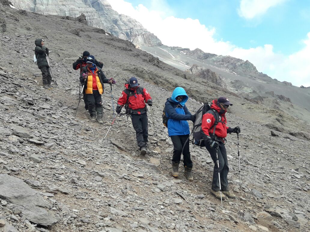 El equipo de trabajo U.P.R.A.M. rescató 3 personas en el Cerro Aconcagua